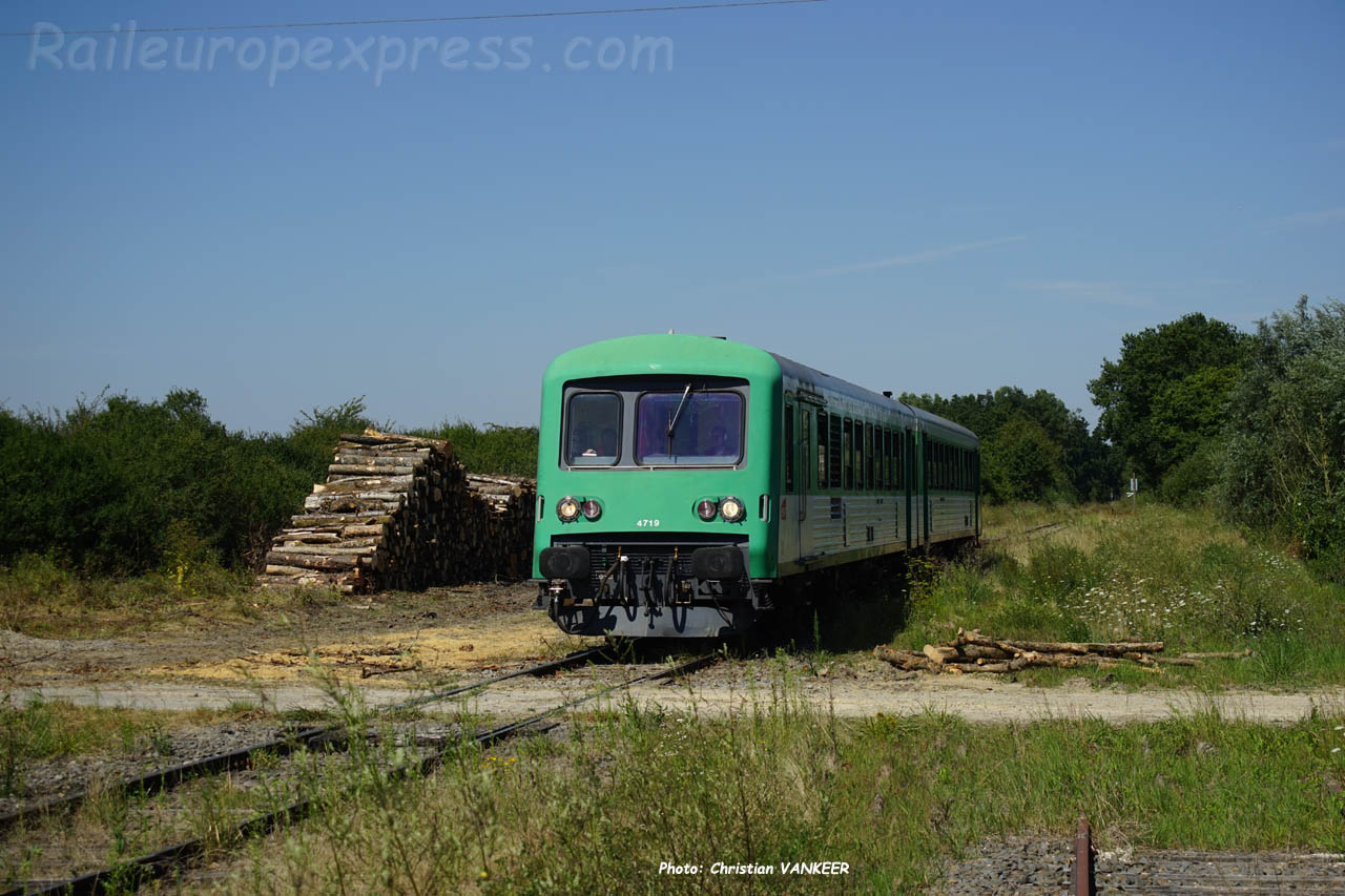 X 4719 CFTSA à Challeranges (F-08)