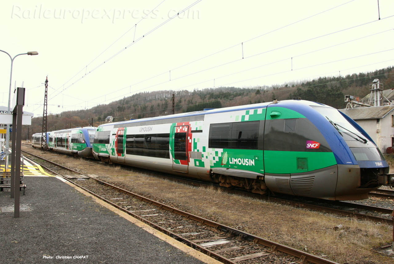 X 73500 SNCF à Neussargues (F-15)