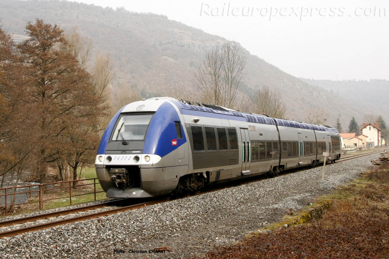 X 76772 SNCF à Molompize (F-15)