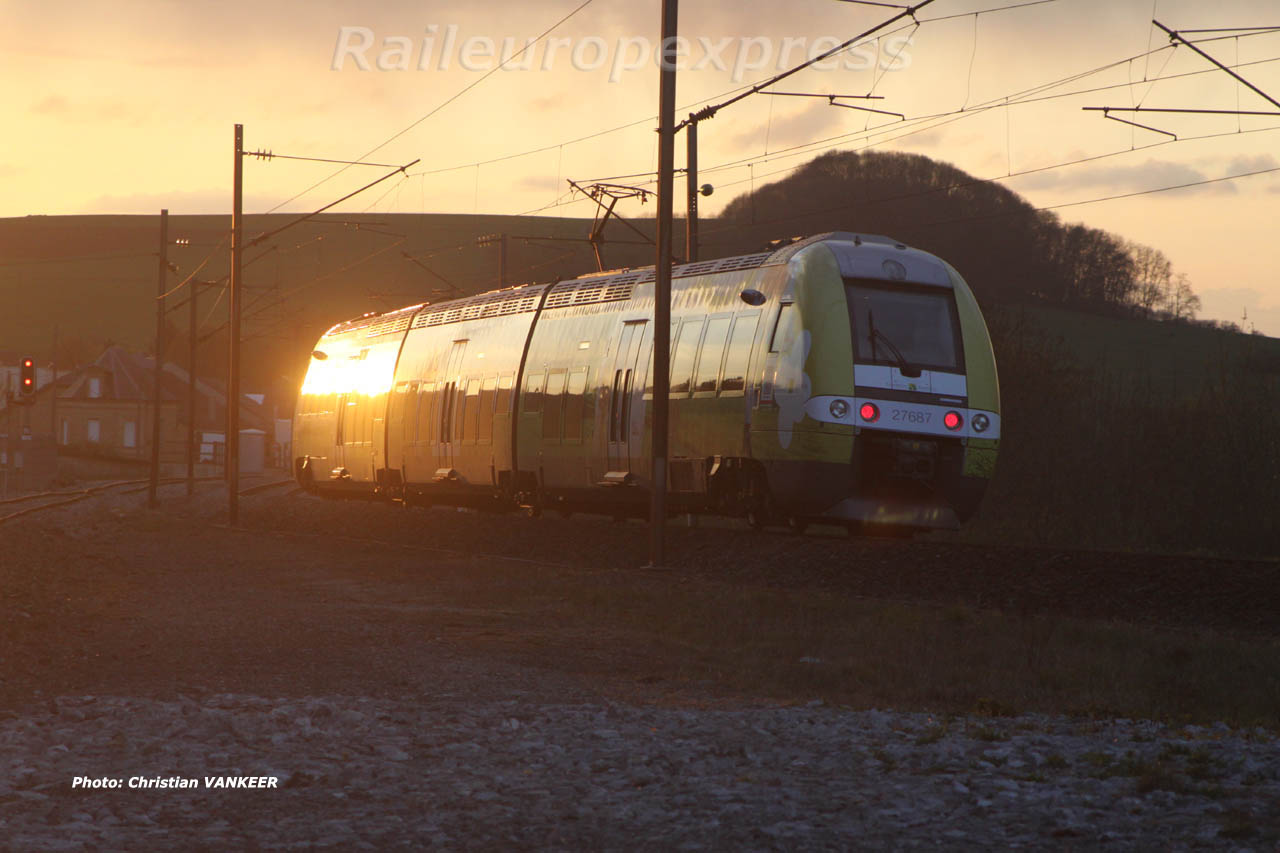 Z 27687 à Pont Maugis