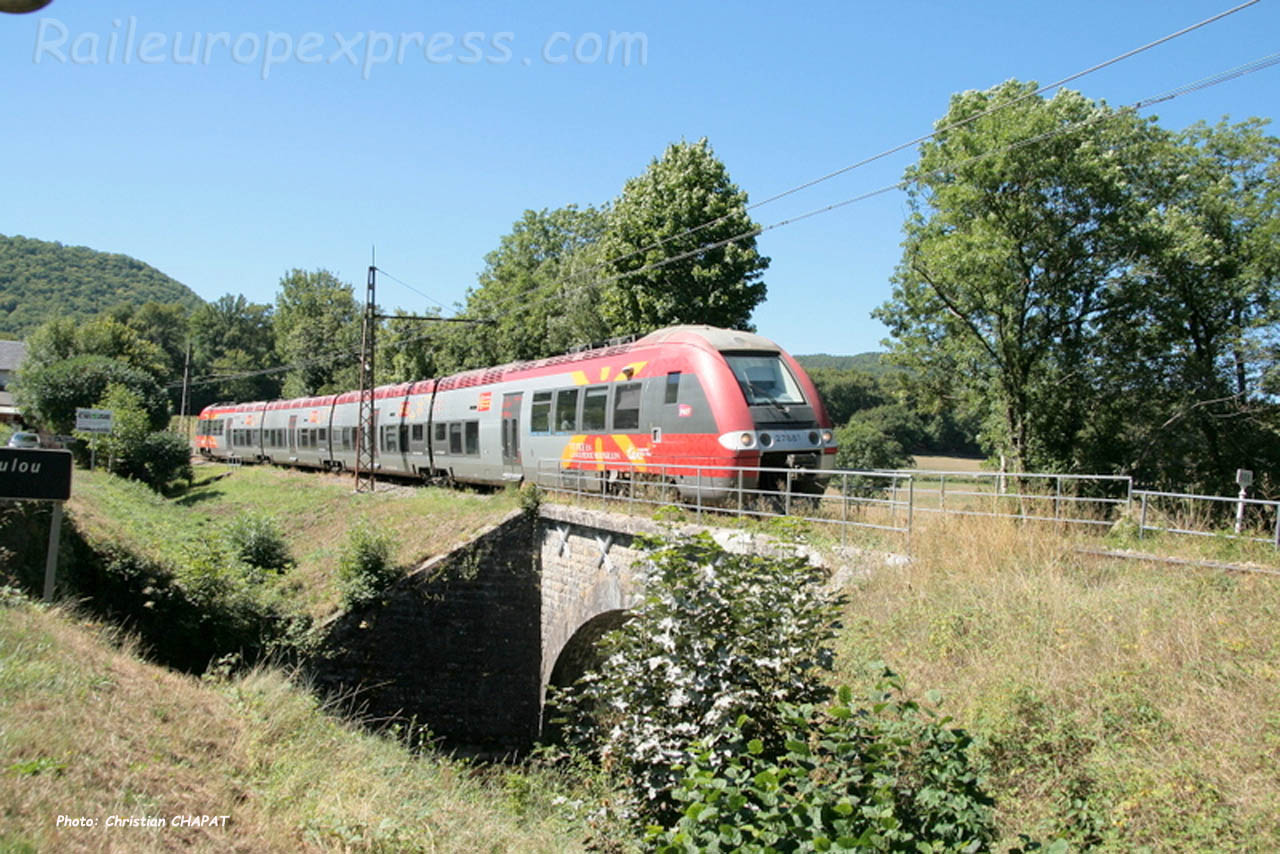 Z 27881 SNCF à Lescure de Banassac (F-48)