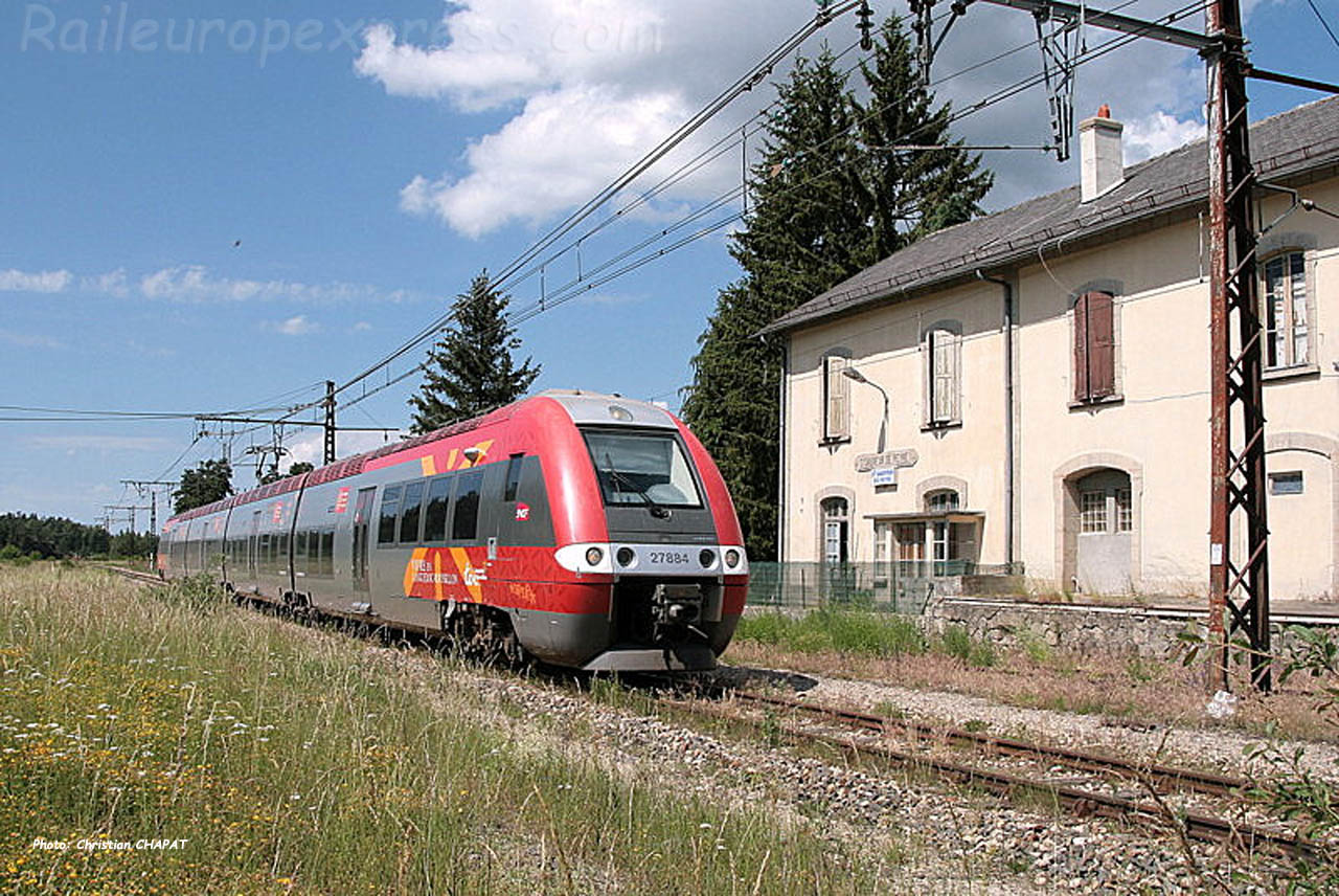 Z 27884 SNCF à Saint Sauveur de Peyre (F-48)