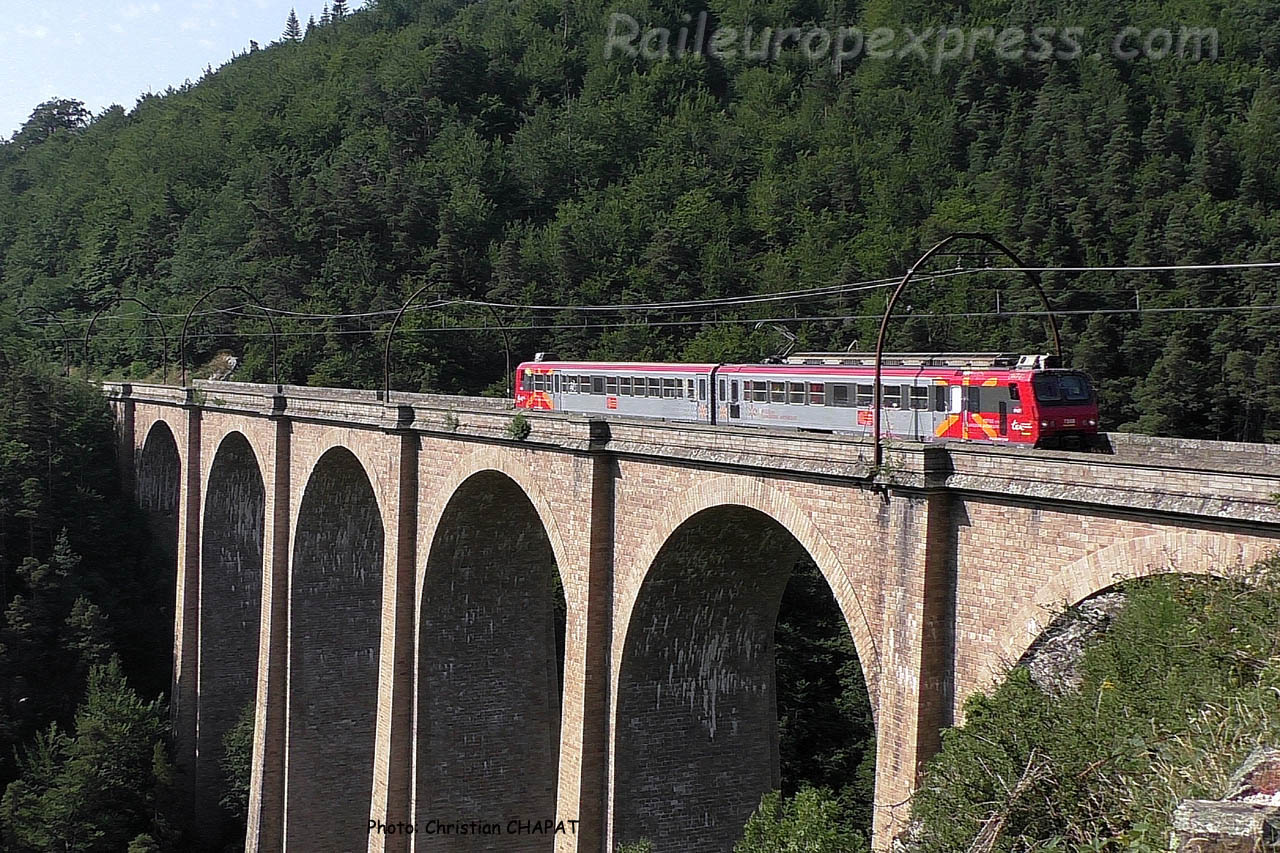 Z2 au viaduc du Val d'Enfer (F-48)