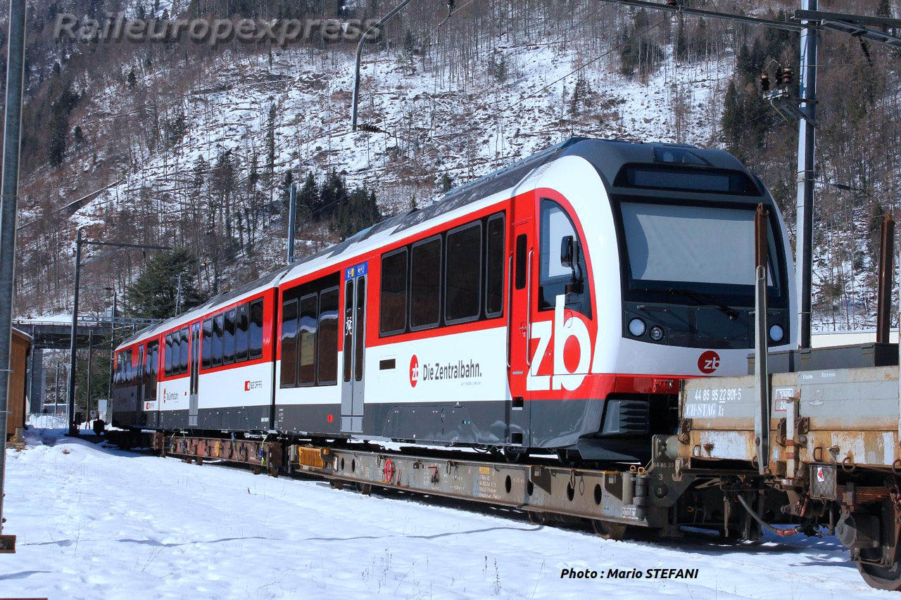 ZB-CFF ABeh 160 001 1 sur porteurs á Interlaken-Ost